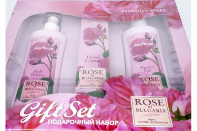Купить роза болгарии наб.подар.№3 (лос.д/тела230мл+гель д/душа230мл+кр.д/рук75мл) в Арзамасе